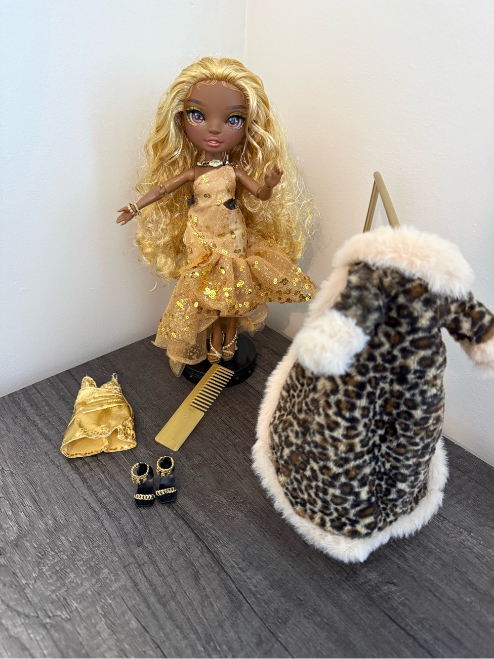 ✨ Rainbow High Rainbow Vision Meline Luxe Doll ✨
